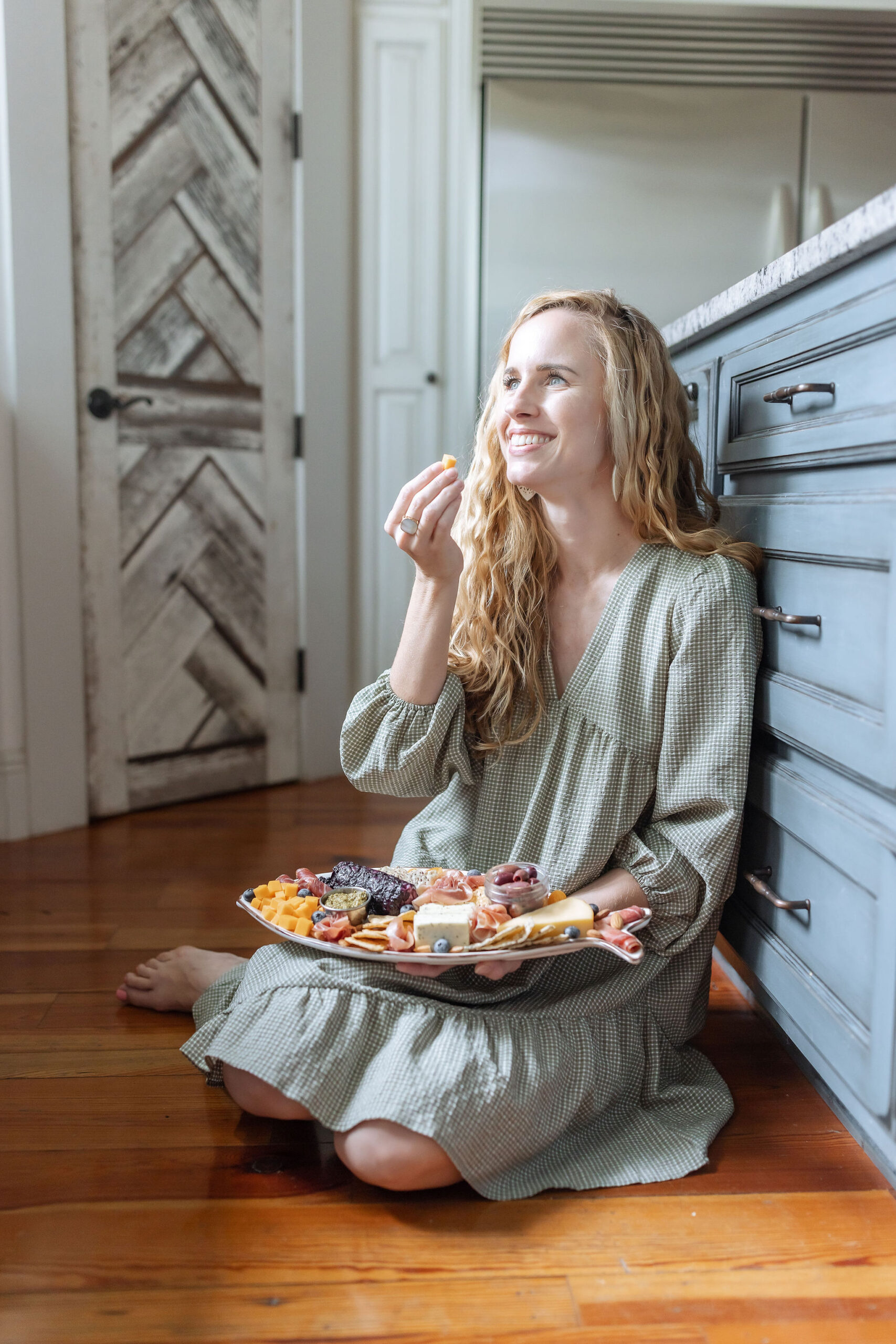 Coast Nutrition Co helps you find food peace, and body image healing